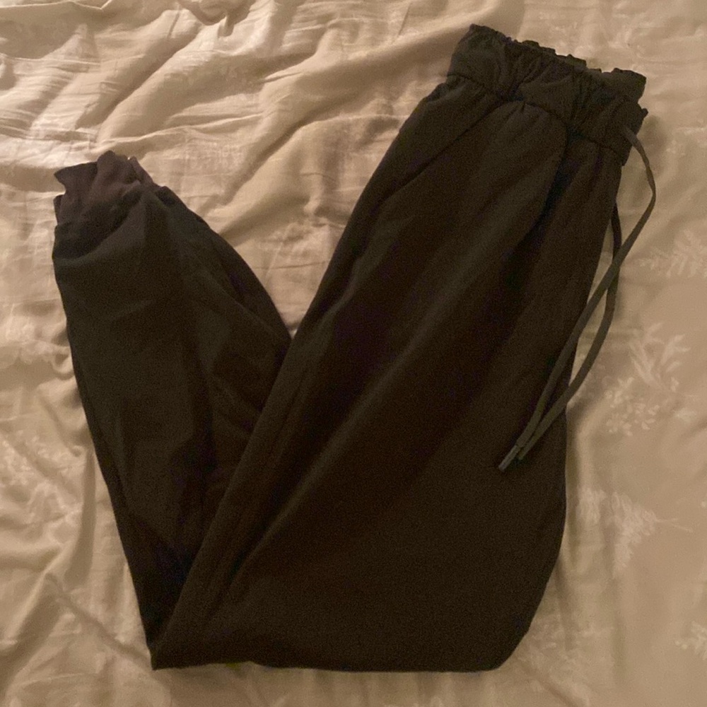 Lululemon joggers